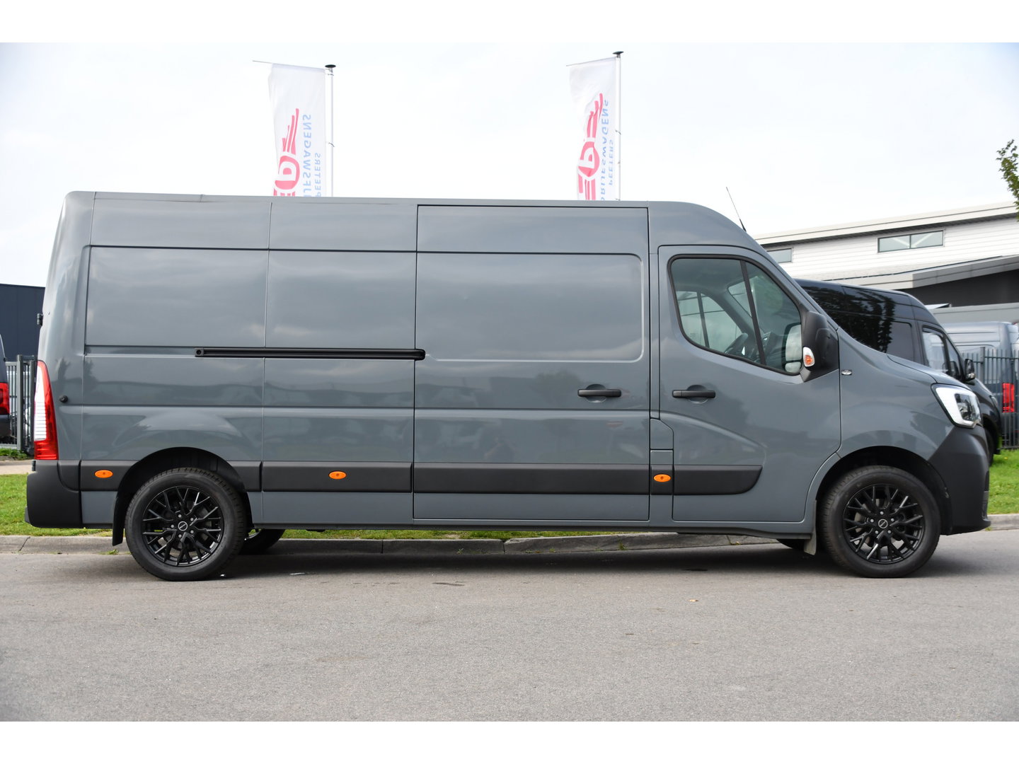 Renault Master T35 2.3 dCi 150 L3H2 PB Edition Cruise, Sensoren, 150pk, Multimedia, LED, Betimmering, Uniek!