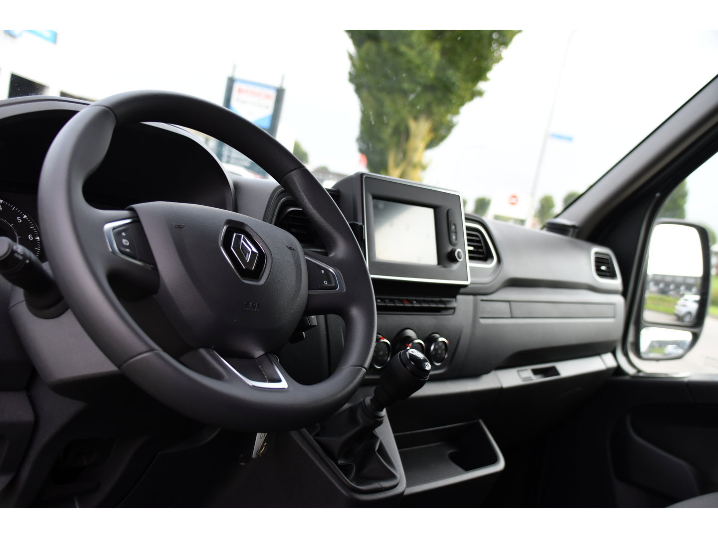 Renault Master T35 2.3 dCi 150 L3H2 PB Edition Cruise, Sensoren, 150pk, Multimedia, LED, Betimmering, Uniek!