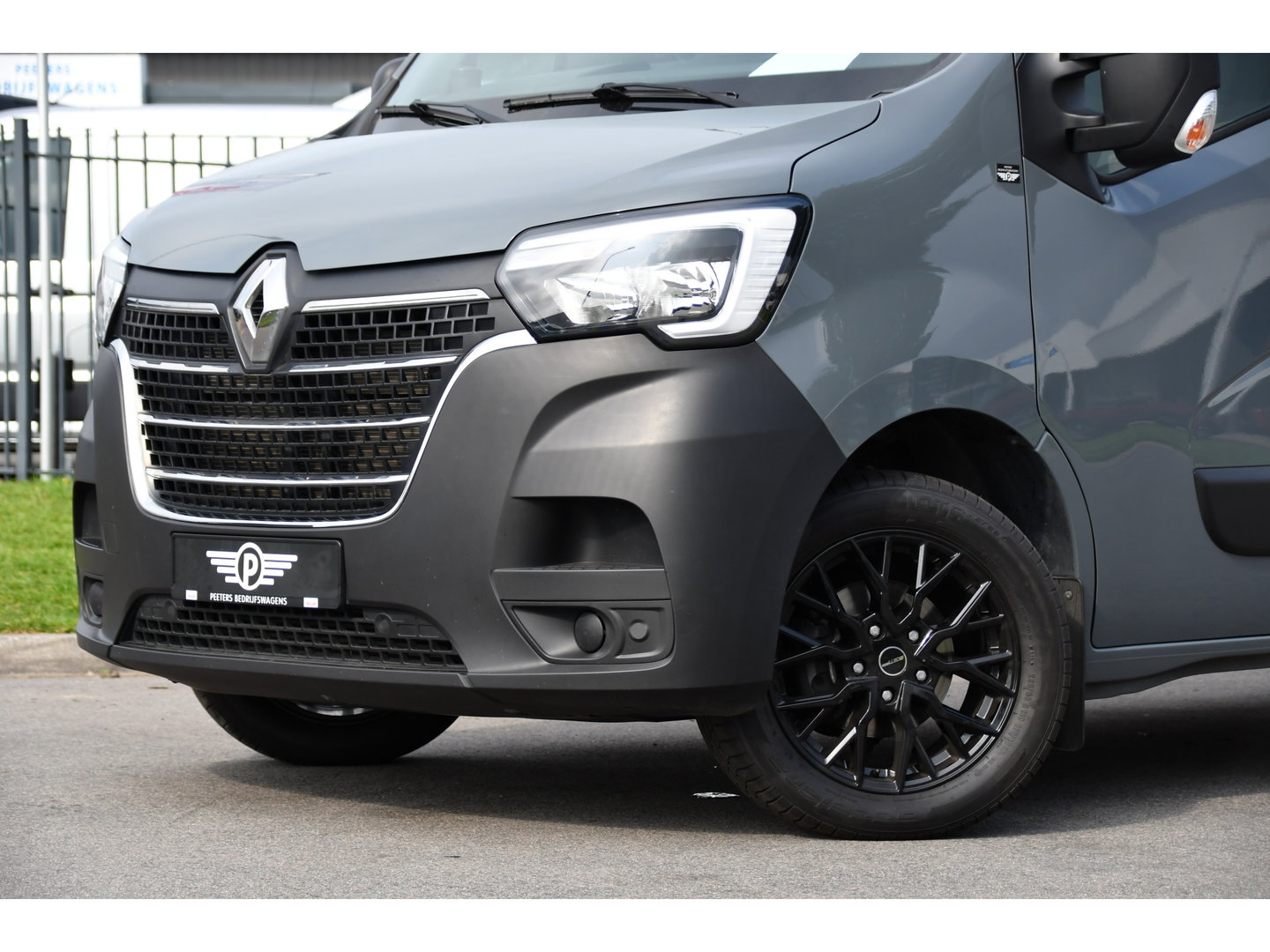Renault Master T35 2.3 dCi 150 L3H2 PB Edition Cruise, Sensoren, 150pk, Multimedia, LED, Betimmering, Uniek!