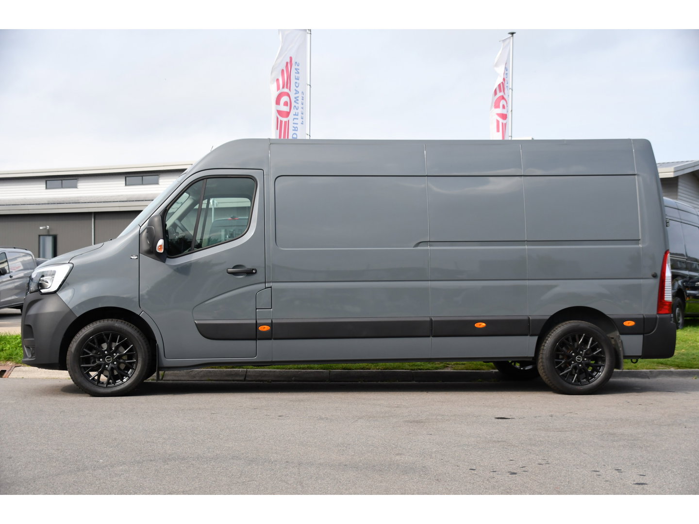 Renault Master T35 2.3 dCi 150 L3H2 PB Edition Cruise, Sensoren, 150pk, Multimedia, LED, Betimmering, Uniek!