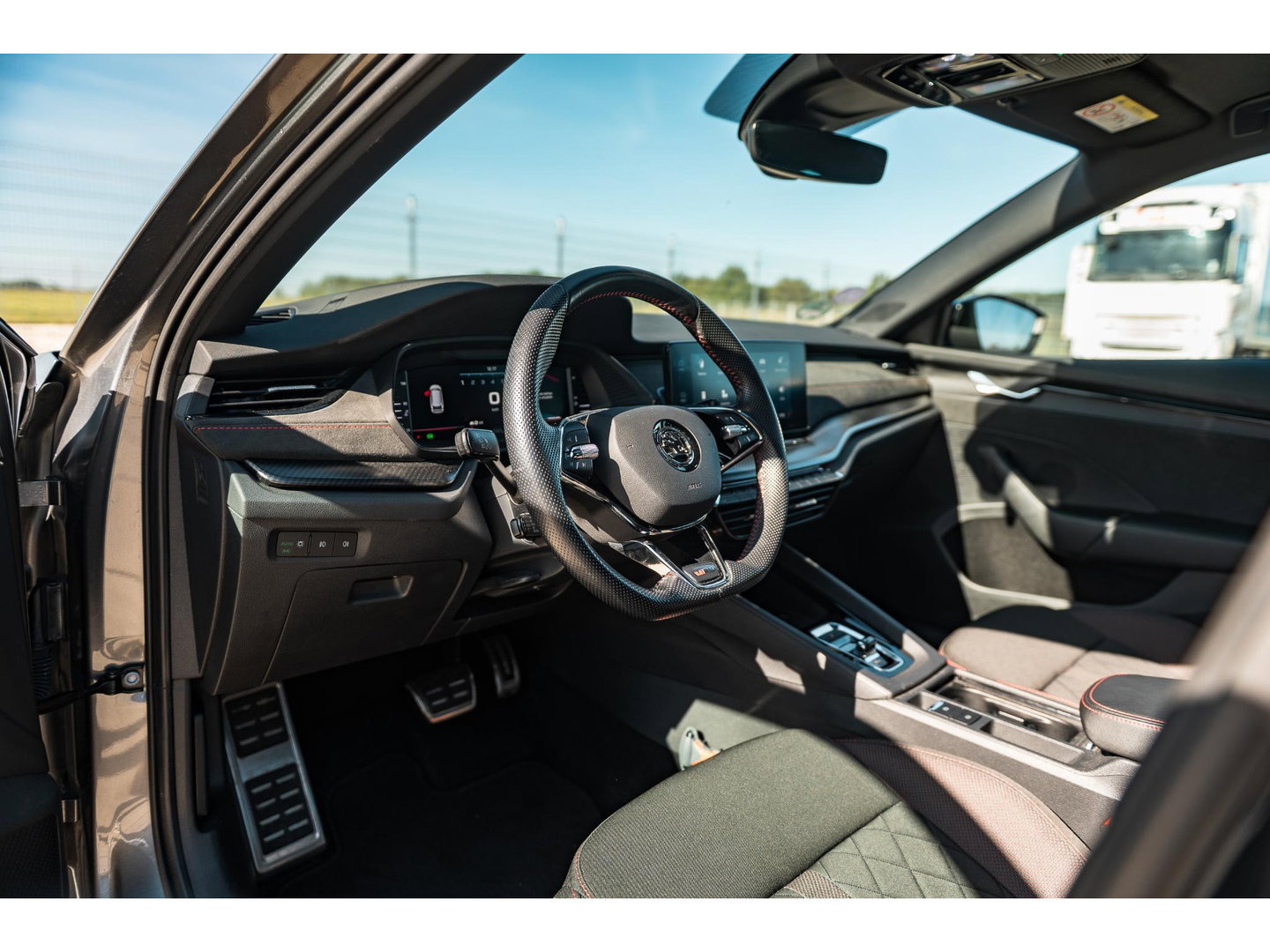 Škoda Octavia Combi 2.0 TSI 245PK RS | PANO | 19" ALTAIR VELGEN | SUNSET | FULL LED