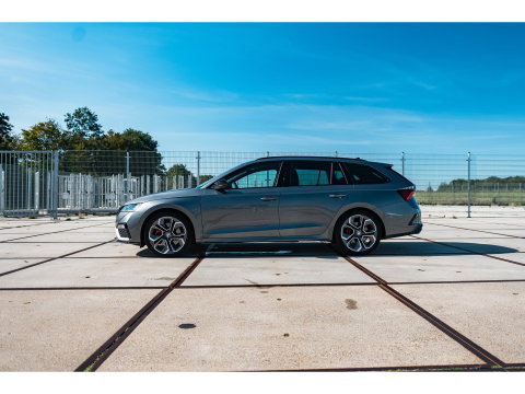 Škoda Octavia Combi 2.0 TSI 245PK RS | PANO | 19" ALTAIR VELGEN | SUNSET | FULL LED