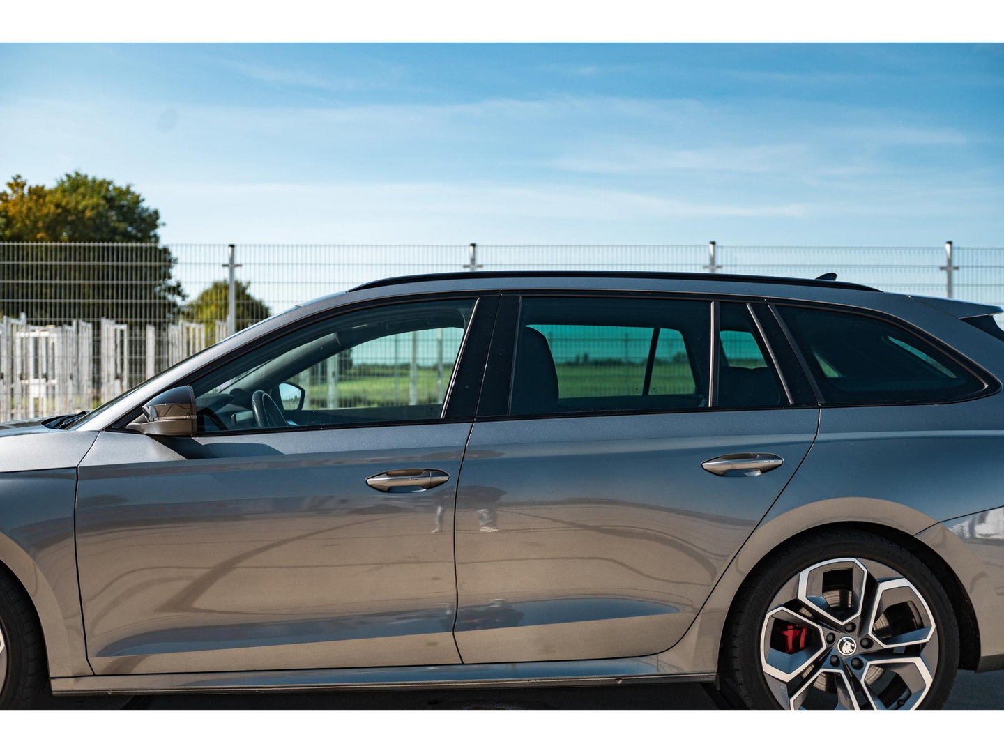 Škoda Octavia Combi 2.0 TSI 245PK RS | PANO | 19" ALTAIR VELGEN | SUNSET | FULL LED