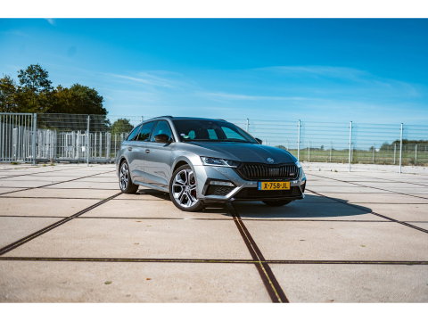Škoda Octavia Combi 2.0 TSI 245PK RS | PANO | 19" ALTAIR VELGEN | SUNSET | FULL LED