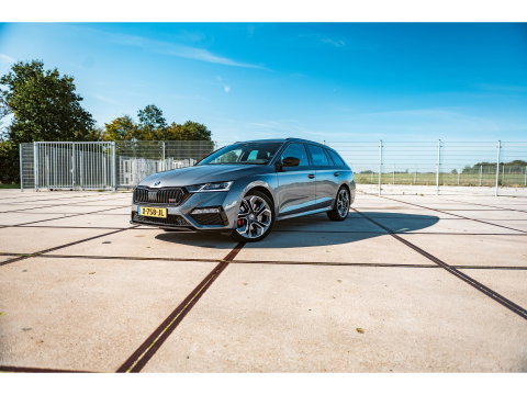Škoda Octavia Combi 2.0 TSI 245PK RS | PANO | 19" ALTAIR VELGEN | SUNSET | FULL LED