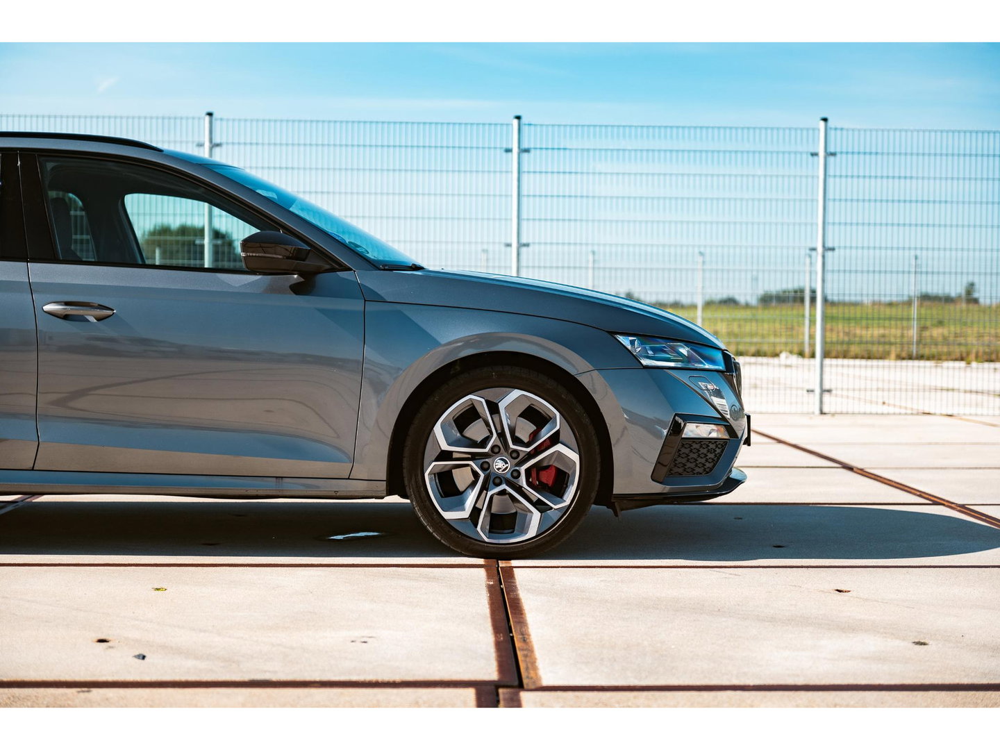 Škoda Octavia Combi 2.0 TSI 245PK RS | PANO | 19" ALTAIR VELGEN | SUNSET | FULL LED