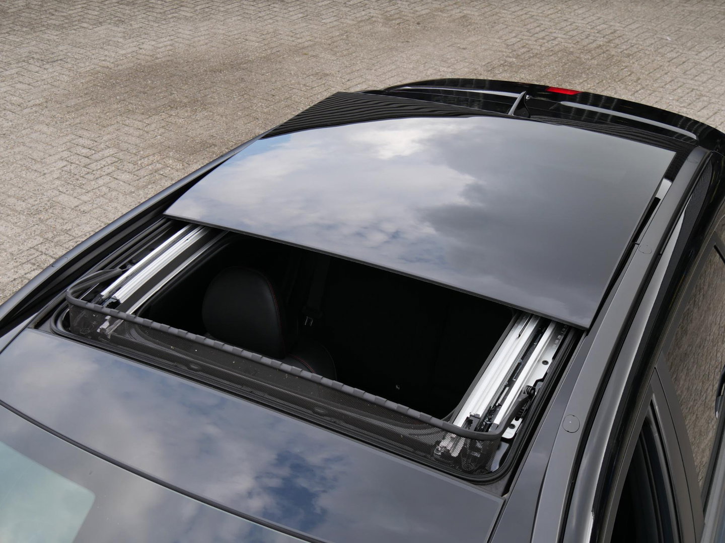 Hyundai KONA HYBRID N-LINE SKY/ PANORAMADAK/ TREKHAAK/ NL-AUTO 1STE EIGENAAR