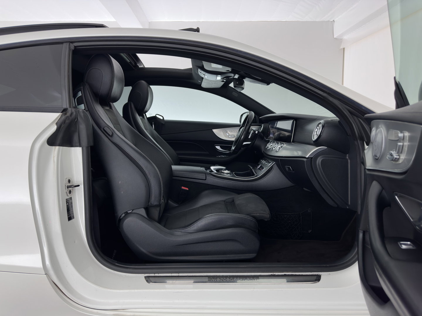 Mercedes-Benz E-Klasse Coupé 220 d Premium Plus *PANO | LEATHER-MIROFIBRE | BURMESTER | ADAPTIVE-CRUISE | BLINDSPOT | MULTIBEAM-LED | MEMORY-PACK | TOPVIEW | KEYLESS | HEATED-SPORTSEATS | WIDE-SCREEN | AMBIENTLIGHT | 19''ALU*