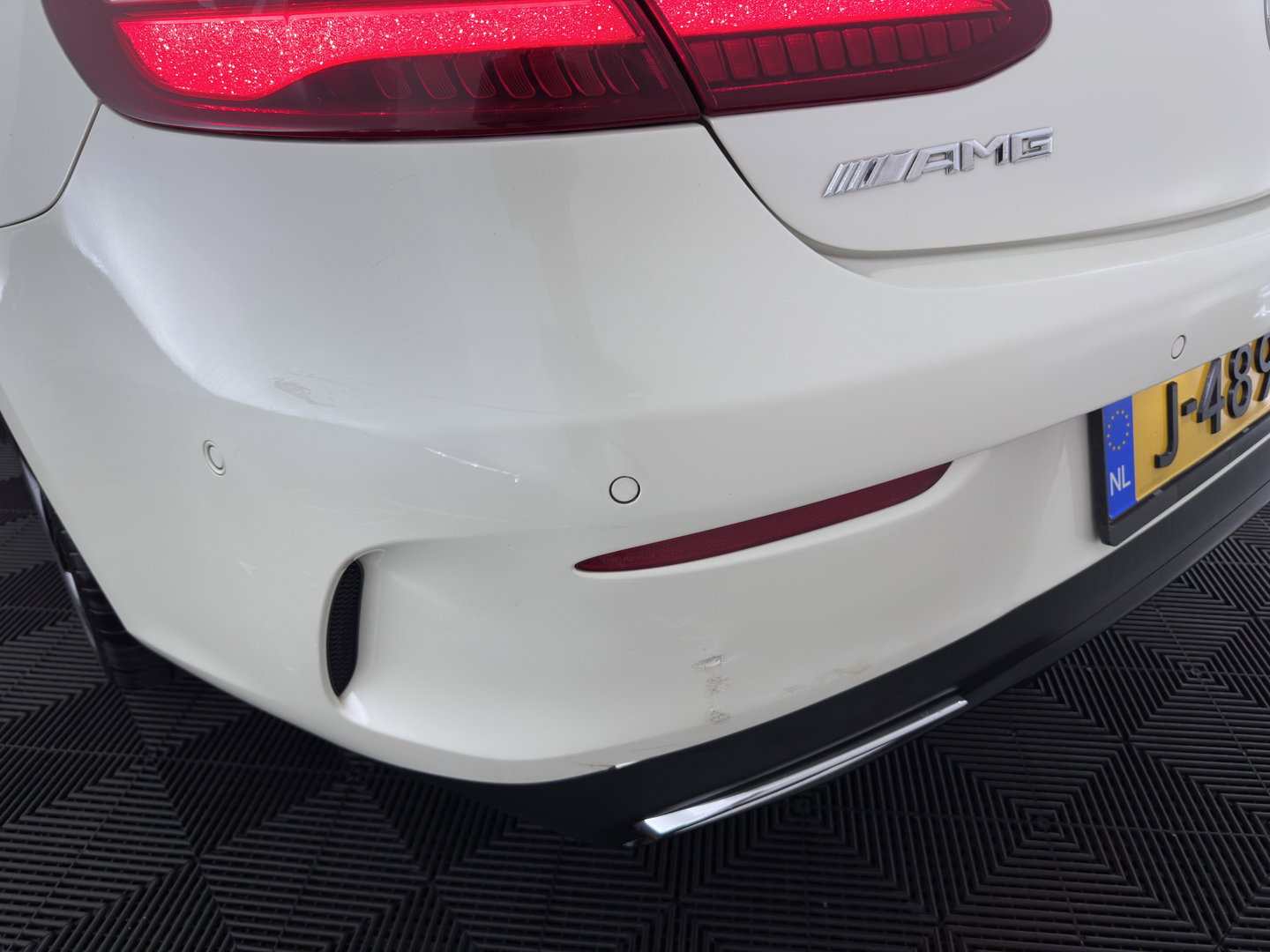 Mercedes-Benz E-Klasse Coupé 220 d Premium Plus *PANO | LEATHER-MIROFIBRE | BURMESTER | ADAPTIVE-CRUISE | BLINDSPOT | MULTIBEAM-LED | MEMORY-PACK | TOPVIEW | KEYLESS | HEATED-SPORTSEATS | WIDE-SCREEN | AMBIENTLIGHT | 19''ALU*