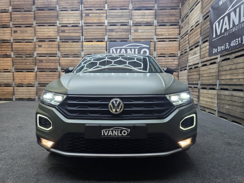 Volkswagen T-Roc 1.5 TSI Sport Navi VCP Clima Cruise Camera 19"LM Darkgreen Wrap 200PK!