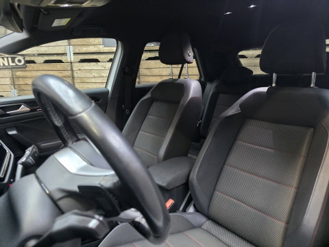 Volkswagen T-Roc 1.5 TSI Sport Navi VCP Clima Cruise Camera 19"LM Darkgreen Wrap 200PK!