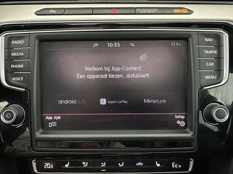 Volkswagen Passat Variant 1.4 TSI GTE Highline *PANO | LEATHER-MICROFIBRE | ADAPTIVE-CRUISE | FULL-LED | KEYLESS | CARPLAY | NAVI-FULLMAP | AMBIENT-LIGHT | PRIVACY-GLASS | SHIFT-PADDLES | 18''ALU | TOWBAR*