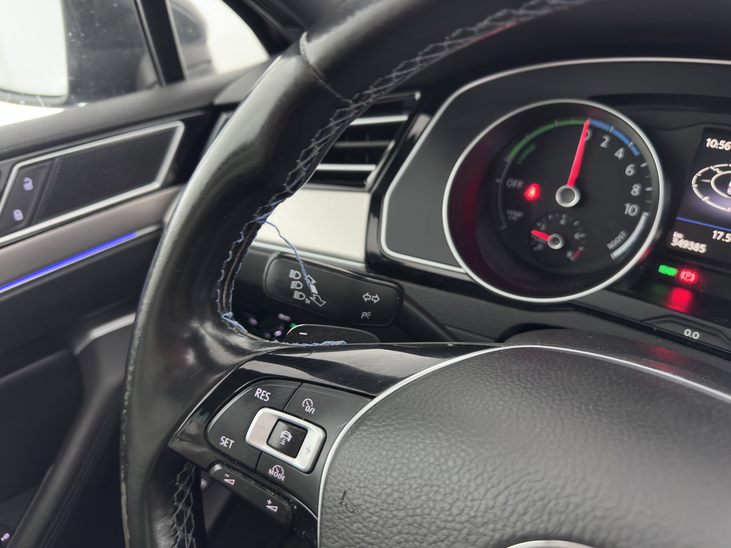 Volkswagen Passat Variant 1.4 TSI GTE Highline *PANO | LEATHER-MICROFIBRE | ADAPTIVE-CRUISE | FULL-LED | KEYLESS | CARPLAY | NAVI-FULLMAP | AMBIENT-LIGHT | PRIVACY-GLASS | SHIFT-PADDLES | 18''ALU | TOWBAR*