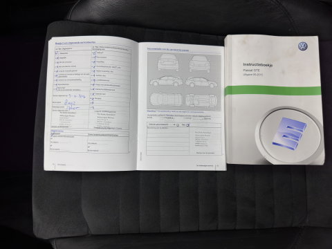 Volkswagen Passat Variant 1.4 TSI GTE Highline *PANO | LEATHER-MICROFIBRE | ADAPTIVE-CRUISE | FULL-LED | KEYLESS | CARPLAY | NAVI-FULLMAP | AMBIENT-LIGHT | PRIVACY-GLASS | SHIFT-PADDLES | 18''ALU | TOWBAR*