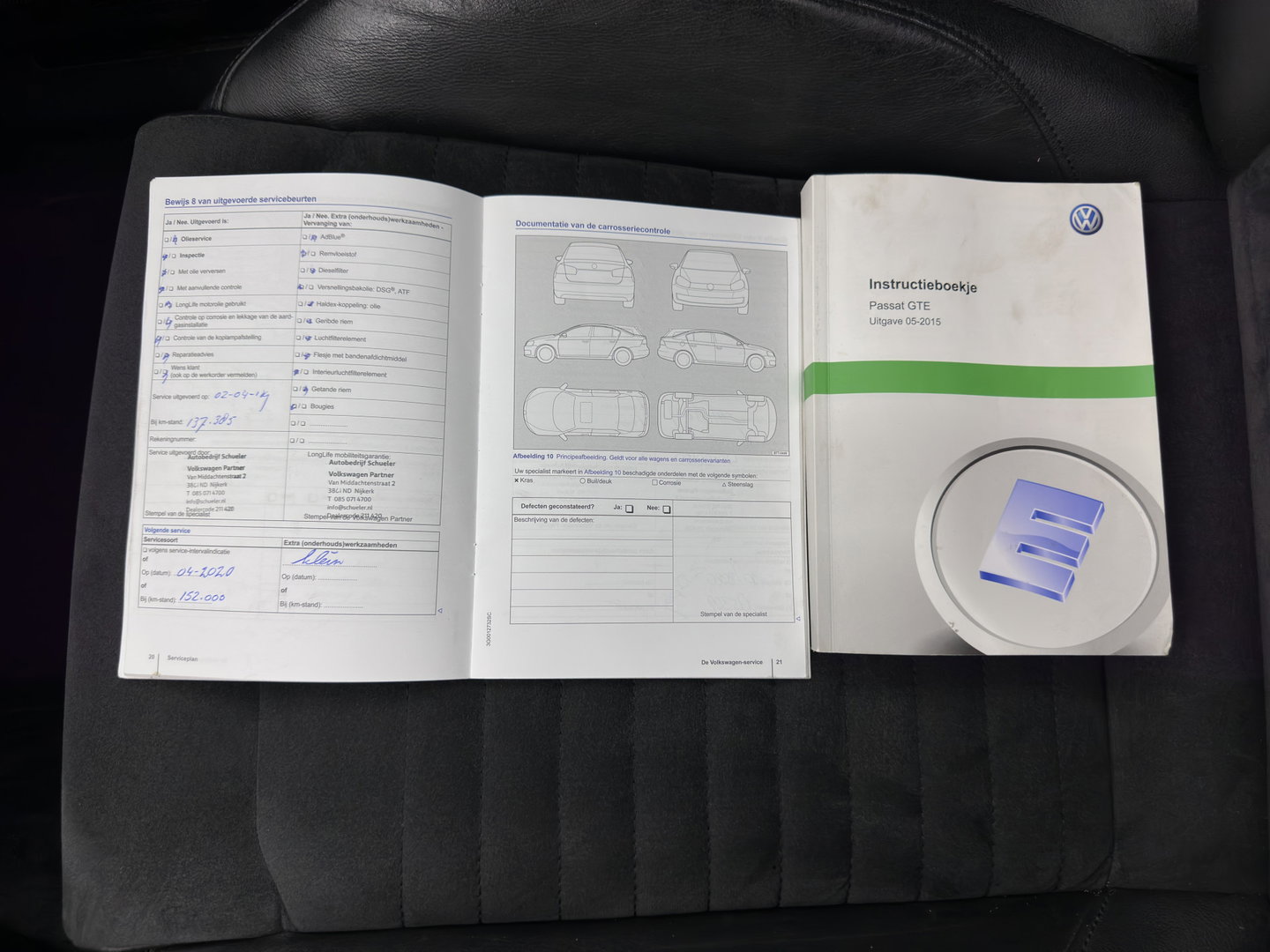 Volkswagen Passat Variant 1.4 TSI GTE Highline *PANO | LEATHER-MICROFIBRE | ADAPTIVE-CRUISE | FULL-LED | KEYLESS | CARPLAY | NAVI-FULLMAP | AMBIENT-LIGHT | PRIVACY-GLASS | SHIFT-PADDLES | 18''ALU | TOWBAR*