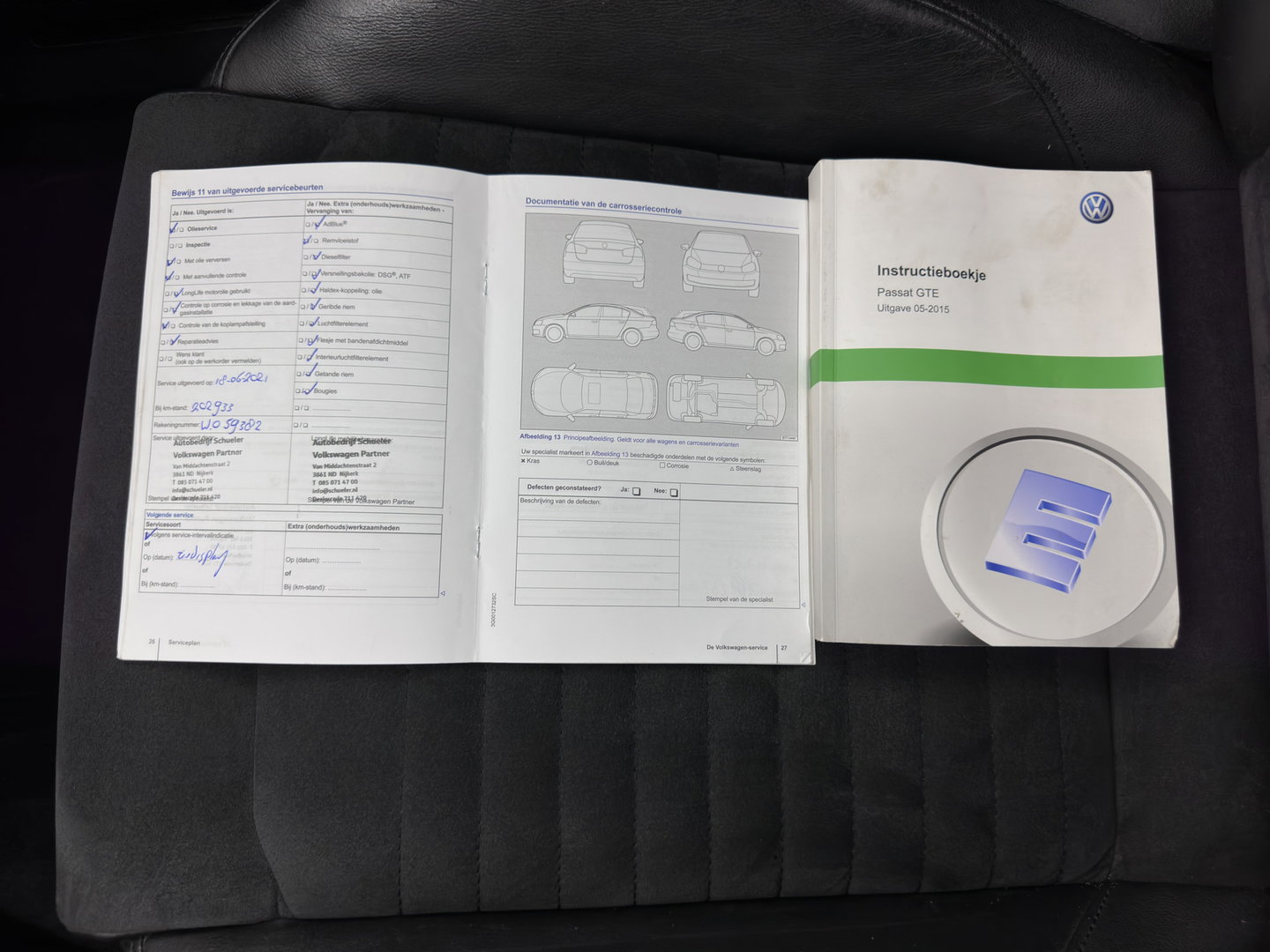 Volkswagen Passat Variant 1.4 TSI GTE Highline *PANO | LEATHER-MICROFIBRE | ADAPTIVE-CRUISE | FULL-LED | KEYLESS | CARPLAY | NAVI-FULLMAP | AMBIENT-LIGHT | PRIVACY-GLASS | SHIFT-PADDLES | 18''ALU | TOWBAR*