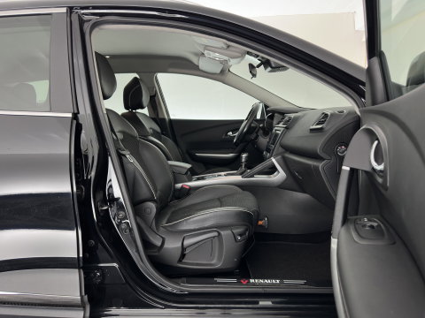 Renault Kadjar 1.5 dCi Bose *LEATHER-FABRIC | FULL-LED | BOSE-SOUND | BLINDSPOT | HEATED-COMFORTSEATS | KEYLESS | NAVI-FULLMAP | ECC | PDC | CRUISE | DAB | PRIVACY-GLASS | 19''ALU | TOWBAR*
