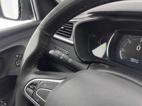 Renault Kadjar 1.5 dCi Bose *LEATHER-FABRIC | FULL-LED | BOSE-SOUND | BLINDSPOT | HEATED-COMFORTSEATS | KEYLESS | NAVI-FULLMAP | ECC | PDC | CRUISE | DAB | PRIVACY-GLASS | 19''ALU | TOWBAR*
