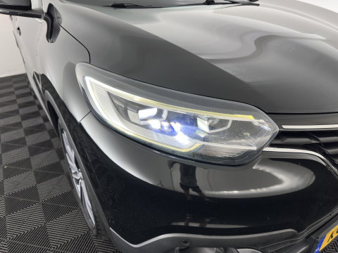 Renault Kadjar 1.5 dCi Bose *LEATHER-FABRIC | FULL-LED | BOSE-SOUND | BLINDSPOT | HEATED-COMFORTSEATS | KEYLESS | NAVI-FULLMAP | ECC | PDC | CRUISE | DAB | PRIVACY-GLASS | 19''ALU | TOWBAR*