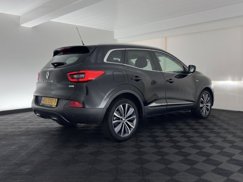 Renault Kadjar 1.5 dCi Bose *LEATHER-FABRIC | FULL-LED | BOSE-SOUND | BLINDSPOT | HEATED-COMFORTSEATS | KEYLESS | NAVI-FULLMAP | ECC | PDC | CRUISE | DAB | PRIVACY-GLASS | 19''ALU | TOWBAR*