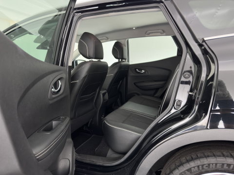 Renault Kadjar 1.5 dCi Bose *LEATHER-FABRIC | FULL-LED | BOSE-SOUND | BLINDSPOT | HEATED-COMFORTSEATS | KEYLESS | NAVI-FULLMAP | ECC | PDC | CRUISE | DAB | PRIVACY-GLASS | 19''ALU | TOWBAR*