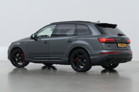 Audi Q7 60 TFSI e quattro Competition | Panoramadak | Luchtvering | Trekhaak | Massage+Ventilatie | Matrix LED | ACC | Camera | 21 Inch
