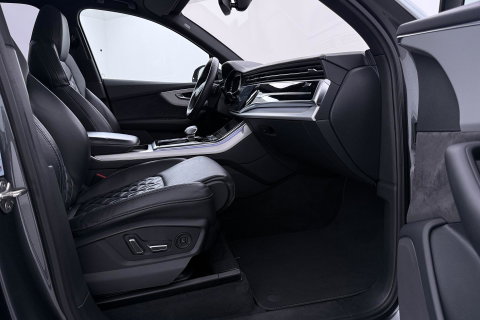 Audi Q7 60 TFSI e quattro Competition | Panoramadak | Luchtvering | Trekhaak | Massage+Ventilatie | Matrix LED | ACC | Camera | 21 Inch