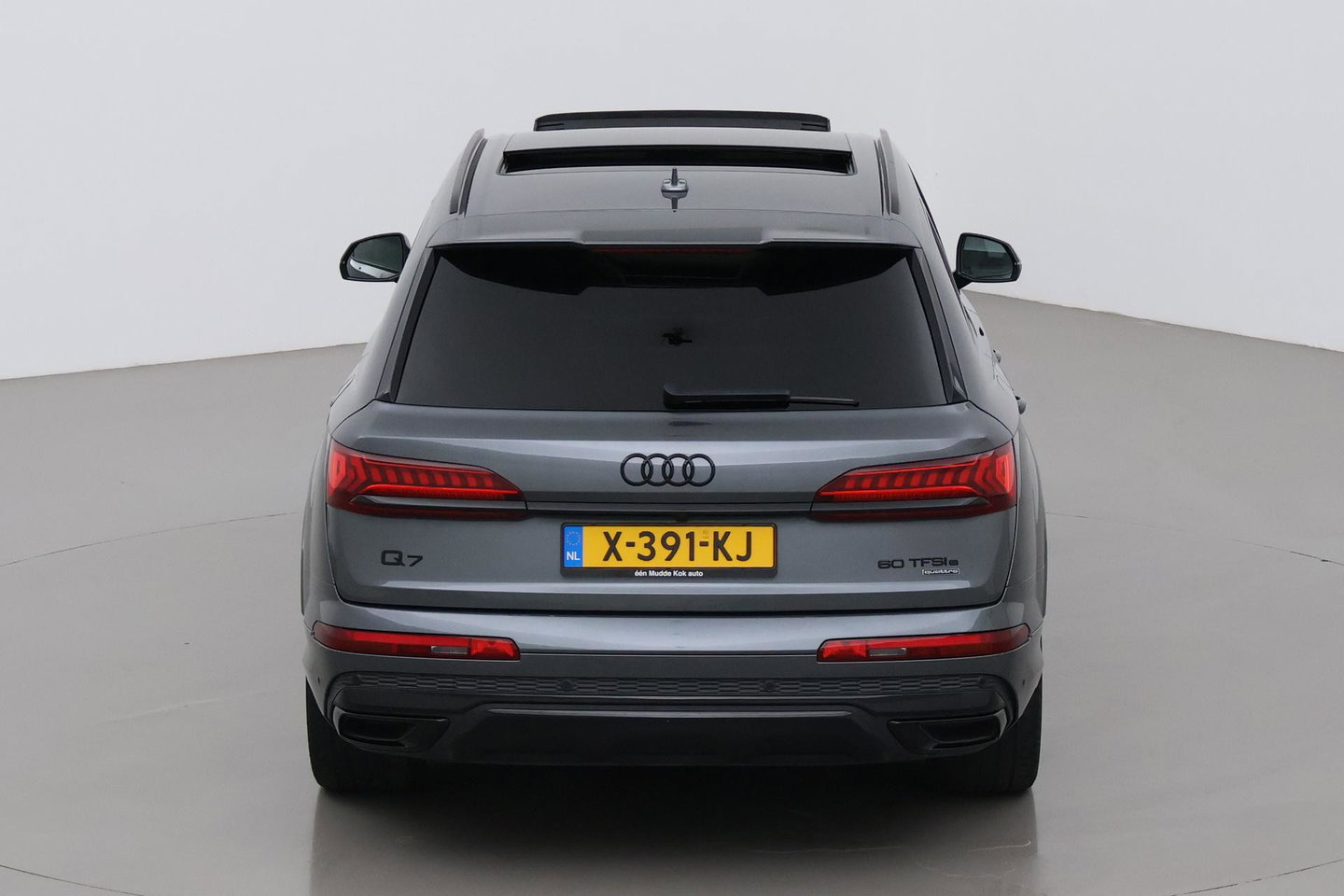 Audi Q7 60 TFSI e quattro Competition | Panoramadak | Luchtvering | Trekhaak | Massage+Ventilatie | Matrix LED | ACC | Camera | 21 Inch