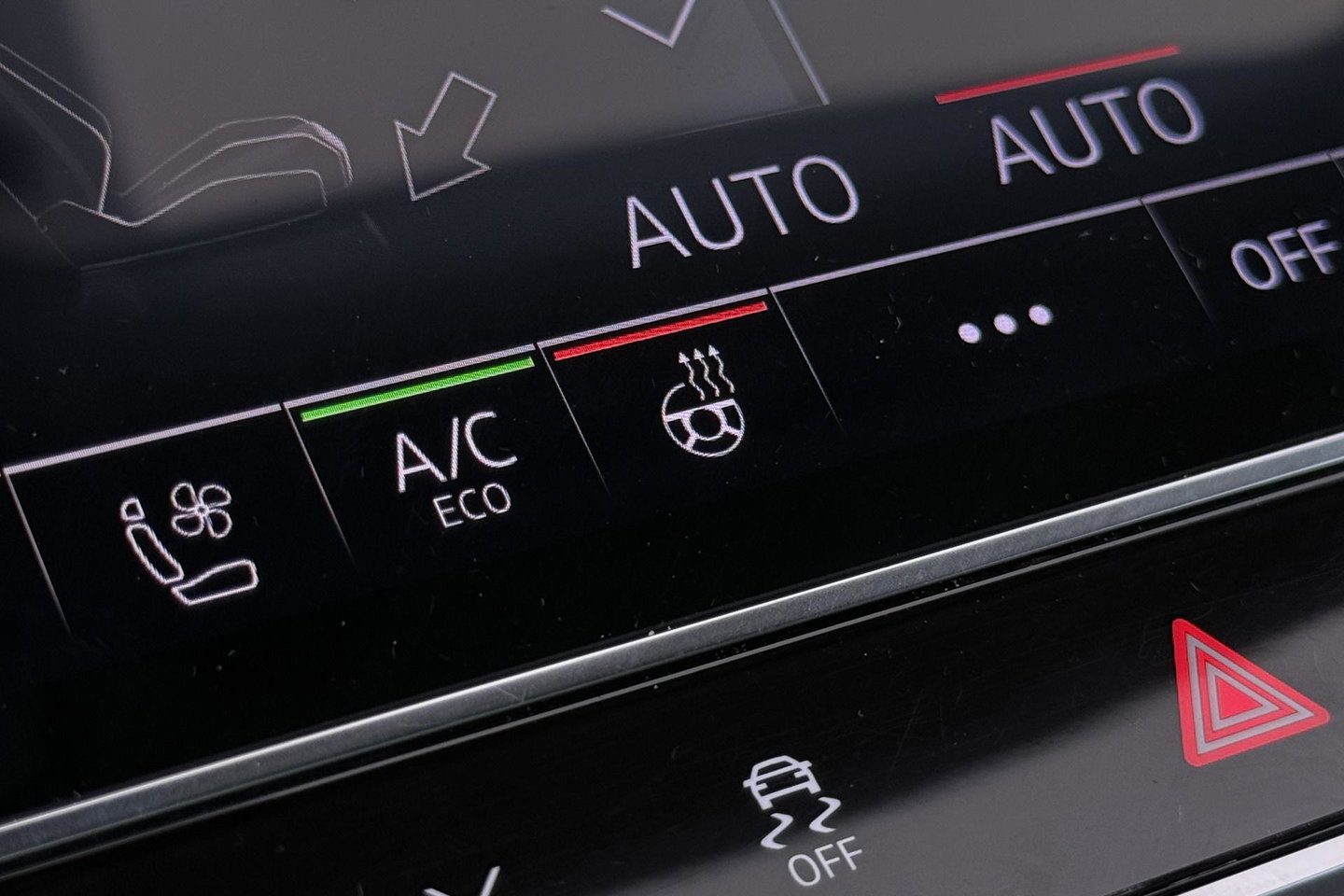 Audi Q7 60 TFSI e quattro Competition | Panoramadak | Luchtvering | Trekhaak | Massage+Ventilatie | Matrix LED | ACC | Camera | 21 Inch