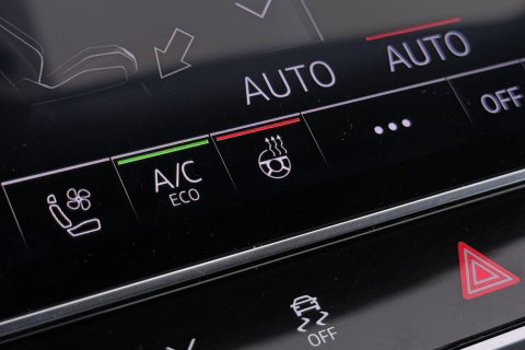 Audi Q7 60 TFSI e quattro Competition | Panoramadak | Luchtvering | Trekhaak | Massage+Ventilatie | Matrix LED | ACC | Camera | 21 Inch