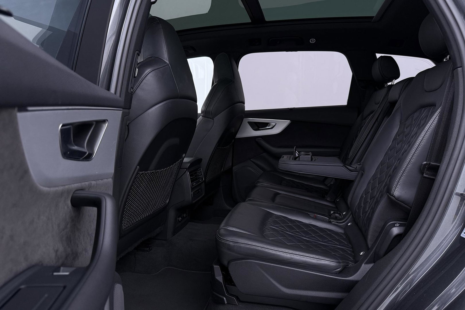 Audi Q7 60 TFSI e quattro Competition | Panoramadak | Luchtvering | Trekhaak | Massage+Ventilatie | Matrix LED | ACC | Camera | 21 Inch