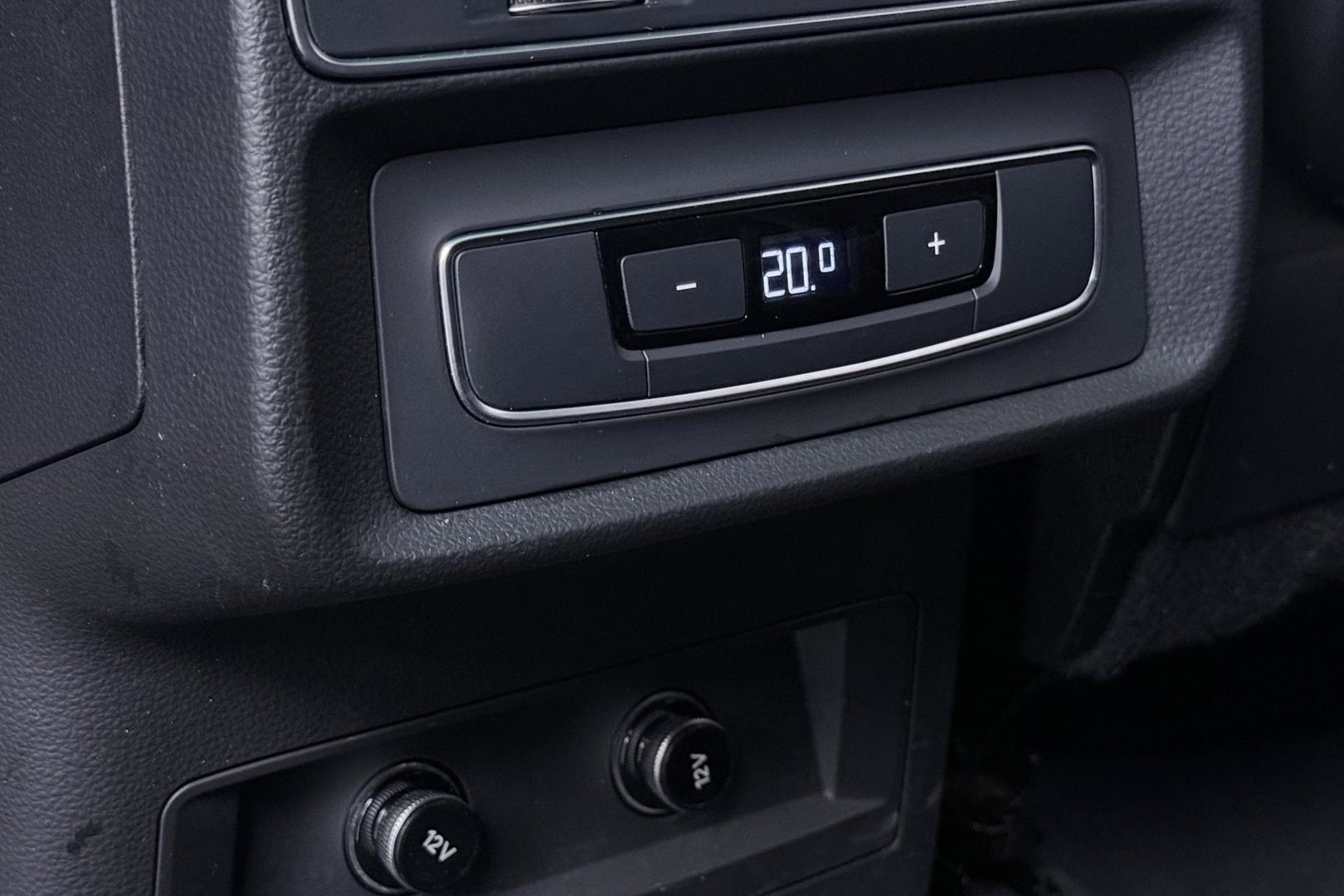 Audi Q7 60 TFSI e quattro Competition | Panoramadak | Luchtvering | Trekhaak | Massage+Ventilatie | Matrix LED | ACC | Camera | 21 Inch