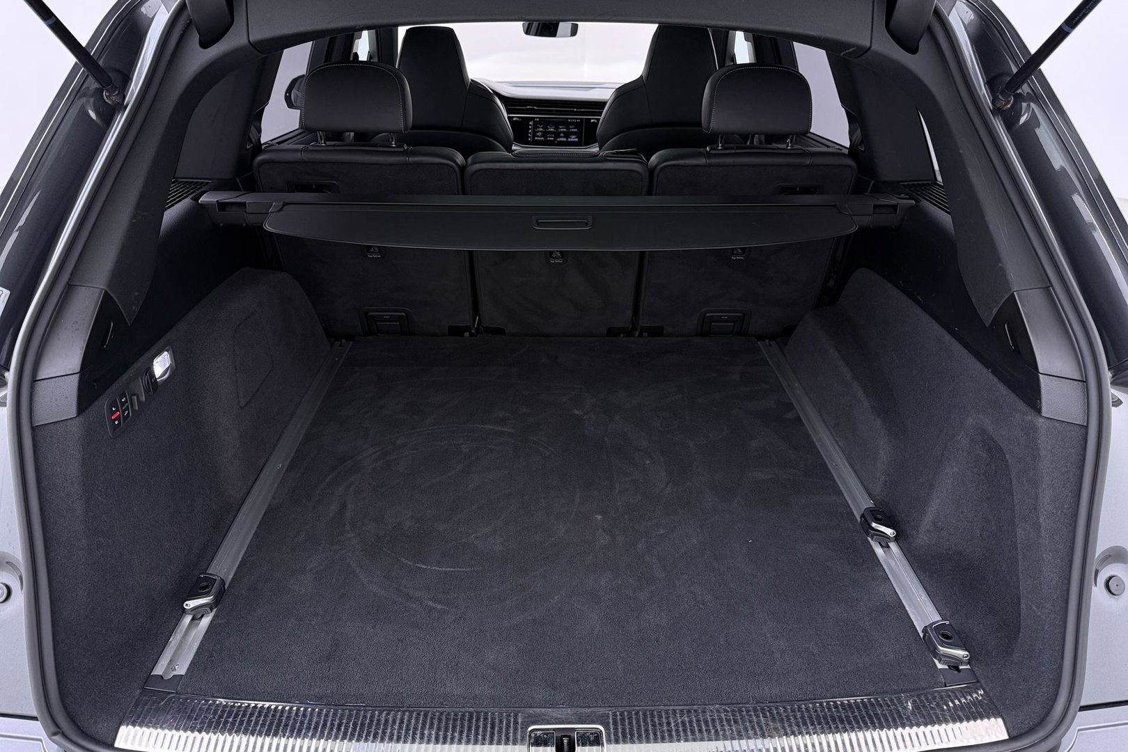 Audi Q7 60 TFSI e quattro Competition | Panoramadak | Luchtvering | Trekhaak | Massage+Ventilatie | Matrix LED | ACC | Camera | 21 Inch