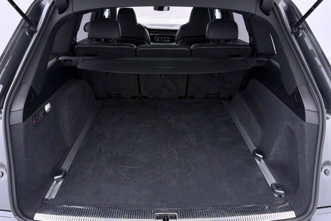 Audi Q7 60 TFSI e quattro Competition | Panoramadak | Luchtvering | Trekhaak | Massage+Ventilatie | Matrix LED | ACC | Camera | 21 Inch