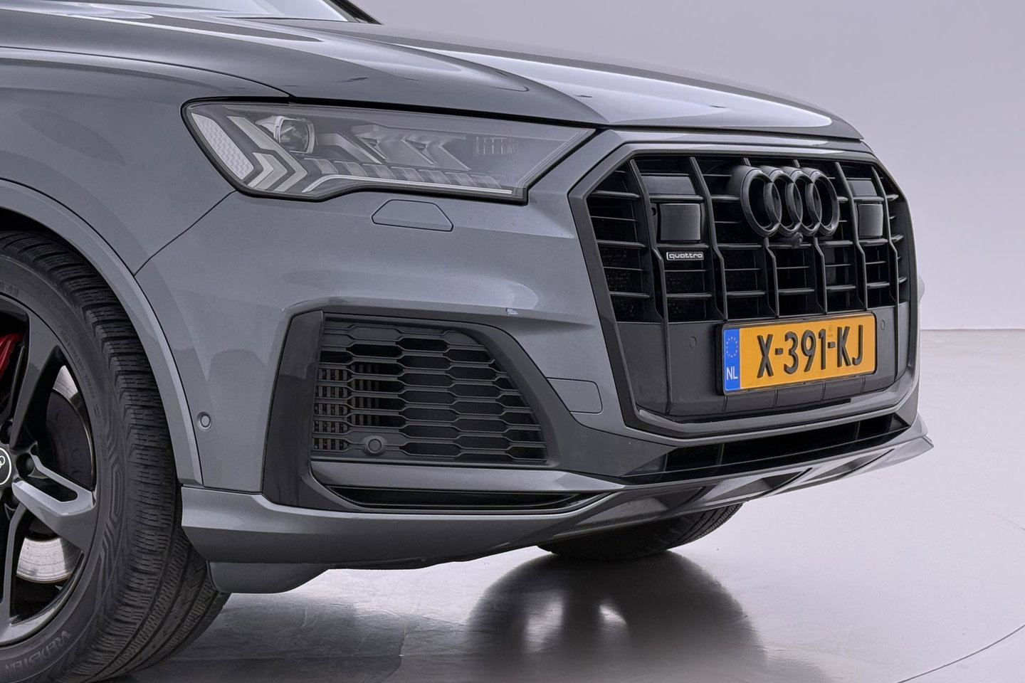 Audi Q7 60 TFSI e quattro Competition | Panoramadak | Luchtvering | Trekhaak | Massage+Ventilatie | Matrix LED | ACC | Camera | 21 Inch
