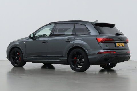 Audi Q7 60 TFSI e quattro Competition | Panoramadak | Luchtvering | Trekhaak | Massage+Ventilatie | Matrix LED | ACC | Camera | 21 Inch