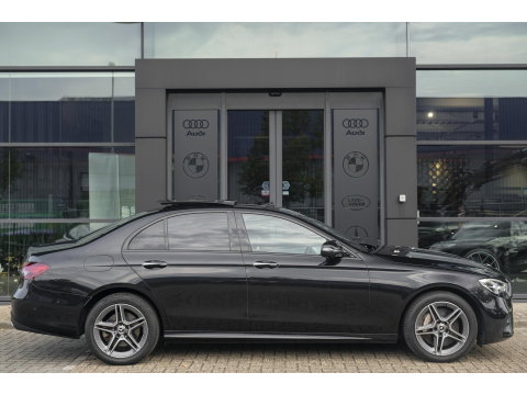 Mercedes-Benz E-Klasse E300e AMG 320pk Panoramadak Burmester Widescreen Leder NLauto 1e Eigenaar!