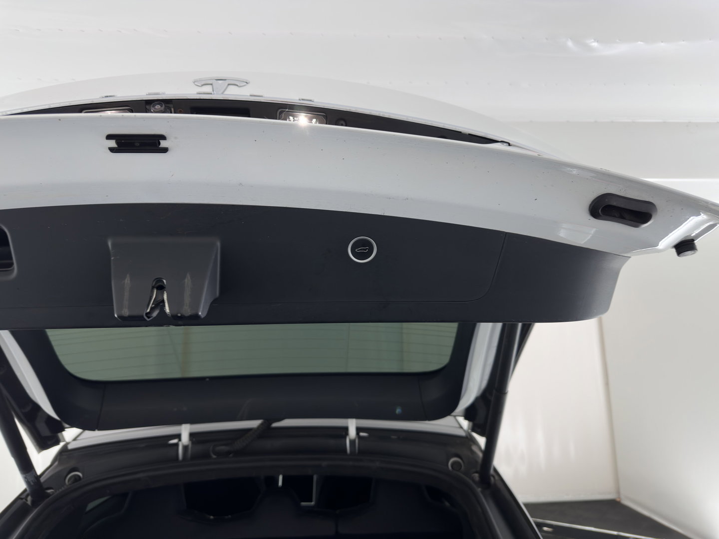 Tesla Model X 100D [3-Fase-17kW] Aut. *PANO | LEATHER | NAVI-FULLMAP | FULL-LED | AIRSUSPENSION | DIGI-COCKPIT | FASTLOADER | KEYLESS | DAB+ | HEATED-SPORTSEATS | TOWBAR | PRIVACY-GLASS | AUTOPILOT |  20"ALU*
