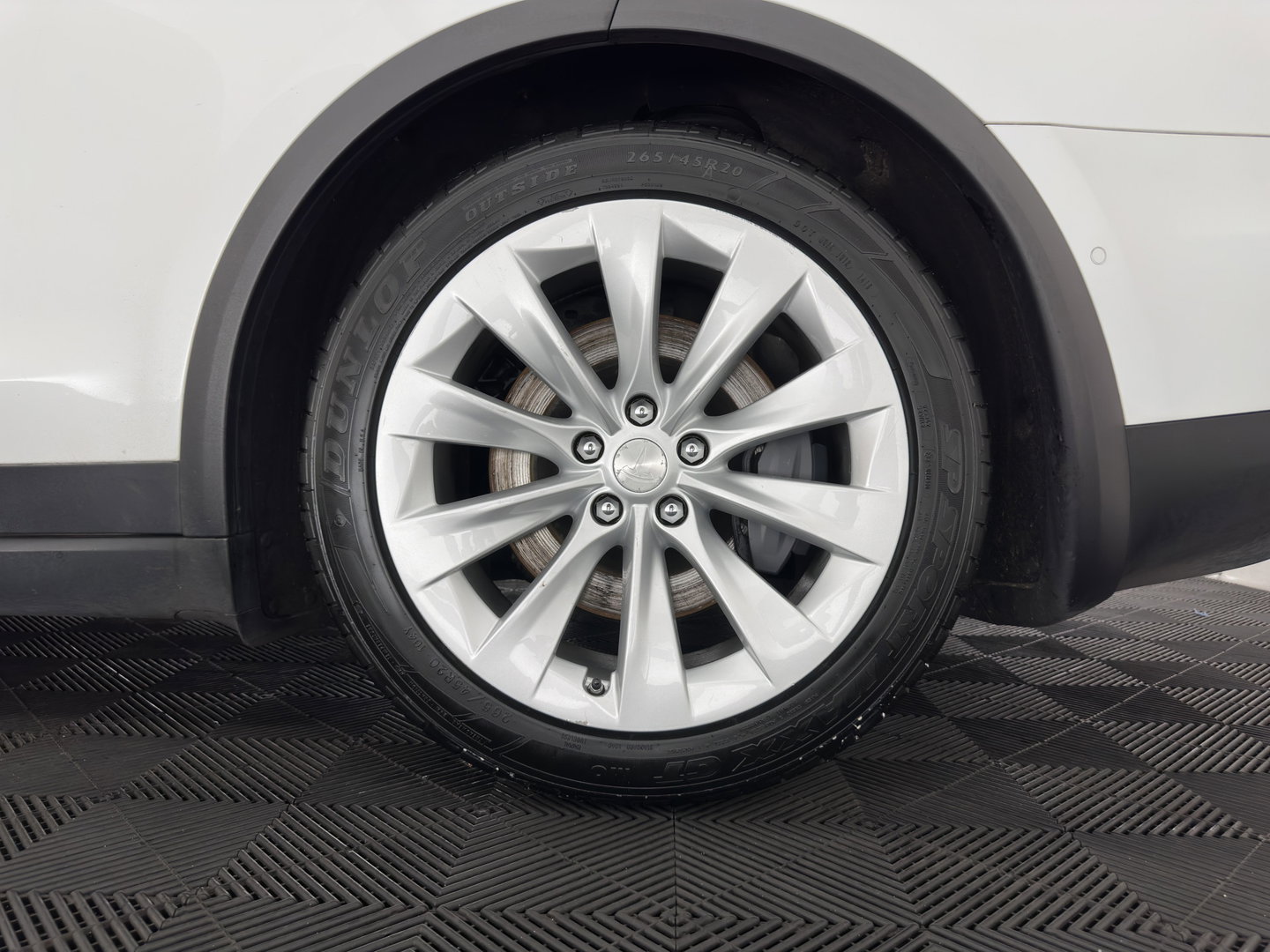 Tesla Model X 100D [3-Fase-17kW] Aut. *PANO | LEATHER | NAVI-FULLMAP | FULL-LED | AIRSUSPENSION | DIGI-COCKPIT | FASTLOADER | KEYLESS | DAB+ | HEATED-SPORTSEATS | TOWBAR | PRIVACY-GLASS | AUTOPILOT |  20"ALU*