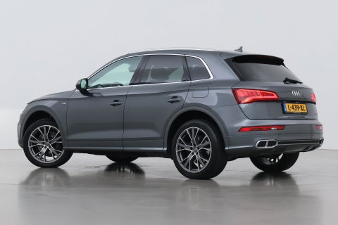 Audi Q5 55 TFSIe Quattro Competition | 360° Camera | Head-Up | Keyless | LED | Stoelverwarming V+A | Parkeerassistent | 19 Inch