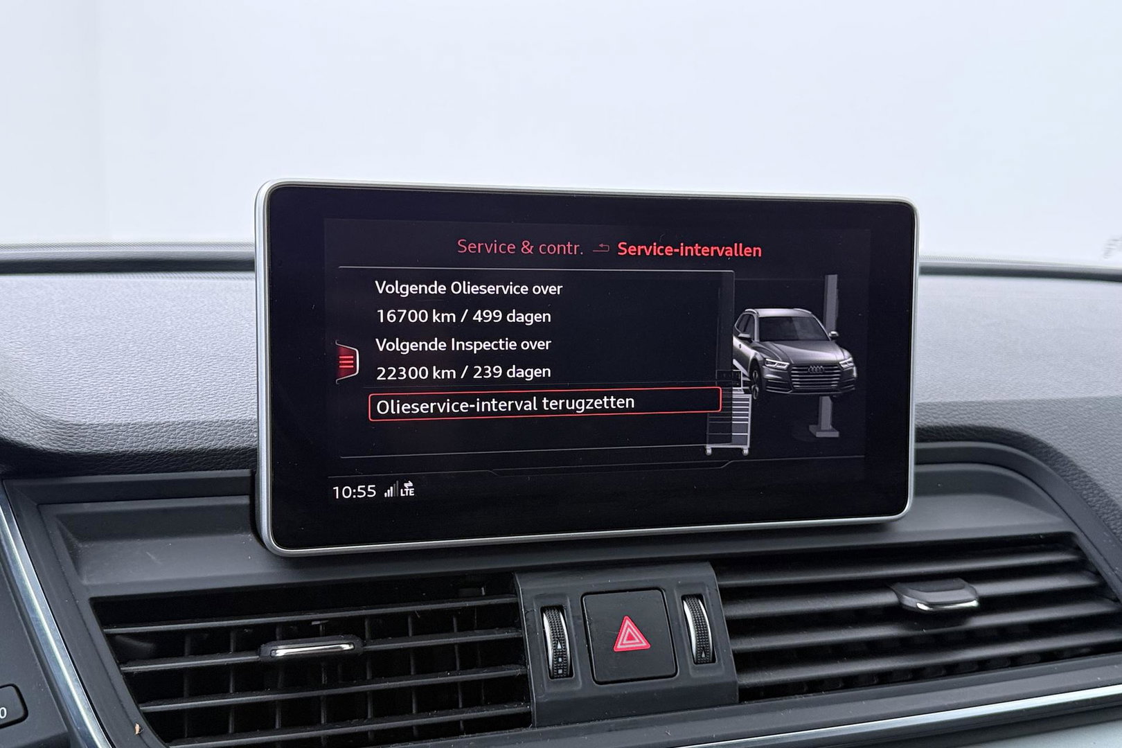 Audi Q5 55 TFSIe Quattro Competition | 360° Camera | Head-Up | Keyless | LED | Stoelverwarming V+A | Parkeerassistent | 19 Inch
