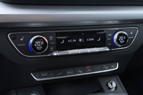 Audi Q5 55 TFSIe Quattro Competition | 360° Camera | Head-Up | Keyless | LED | Stoelverwarming V+A | Parkeerassistent | 19 Inch