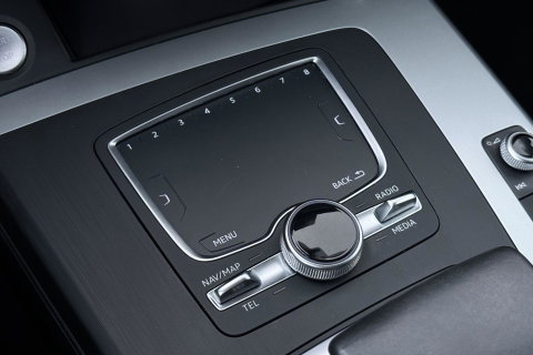 Audi Q5 55 TFSIe Quattro Competition | 360° Camera | Head-Up | Keyless | LED | Stoelverwarming V+A | Parkeerassistent | 19 Inch