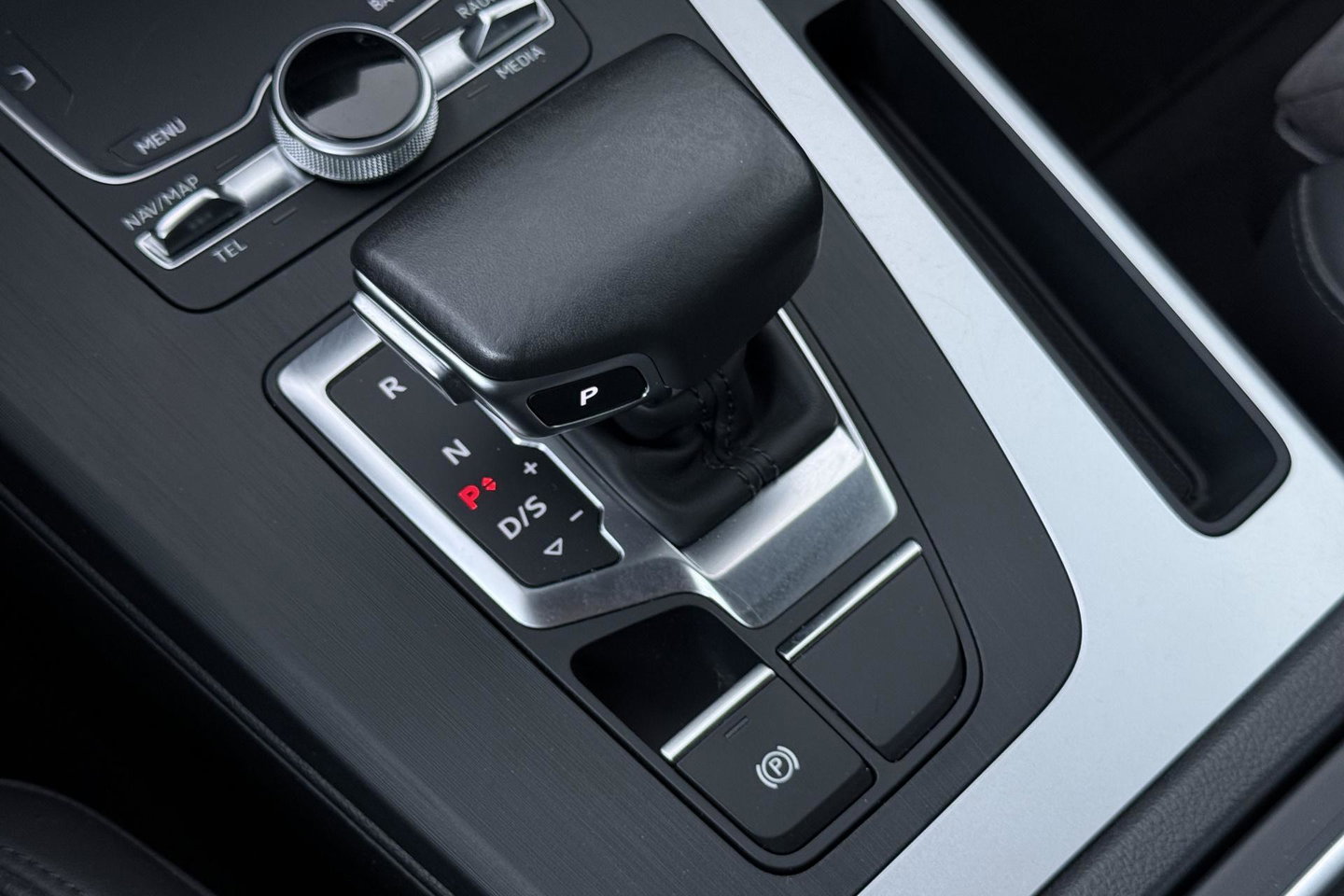 Audi Q5 55 TFSIe Quattro Competition | 360° Camera | Head-Up | Keyless | LED | Stoelverwarming V+A | Parkeerassistent | 19 Inch