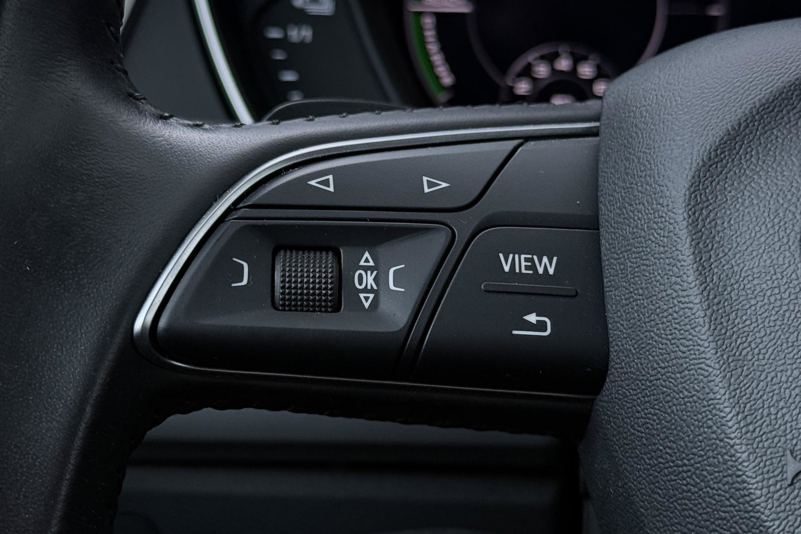 Audi Q5 55 TFSIe Quattro Competition | 360° Camera | Head-Up | Keyless | LED | Stoelverwarming V+A | Parkeerassistent | 19 Inch