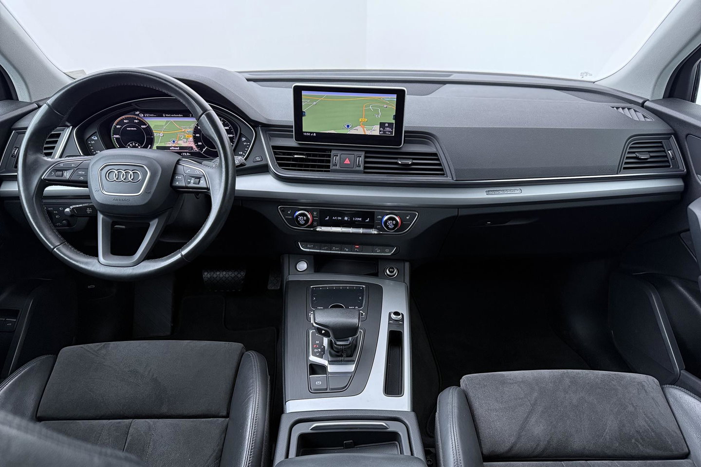 Audi Q5 55 TFSIe Quattro Competition | 360° Camera | Head-Up | Keyless | LED | Stoelverwarming V+A | Parkeerassistent | 19 Inch