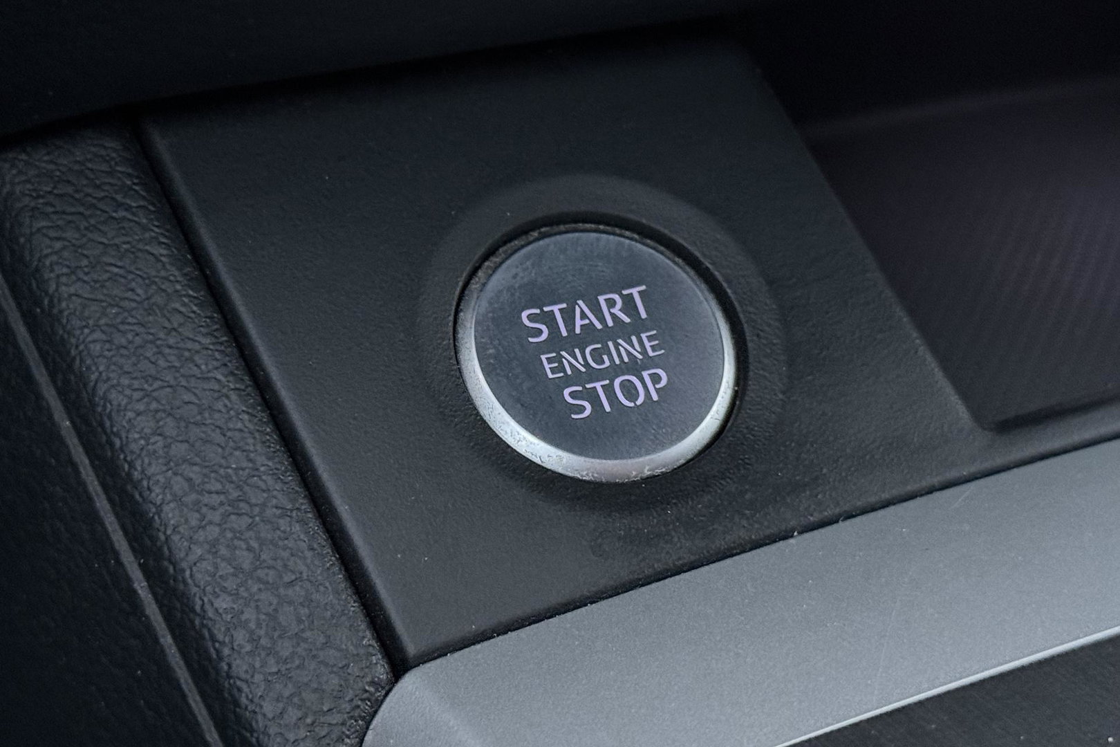 Audi Q5 55 TFSIe Quattro Competition | 360° Camera | Head-Up | Keyless | LED | Stoelverwarming V+A | Parkeerassistent | 19 Inch