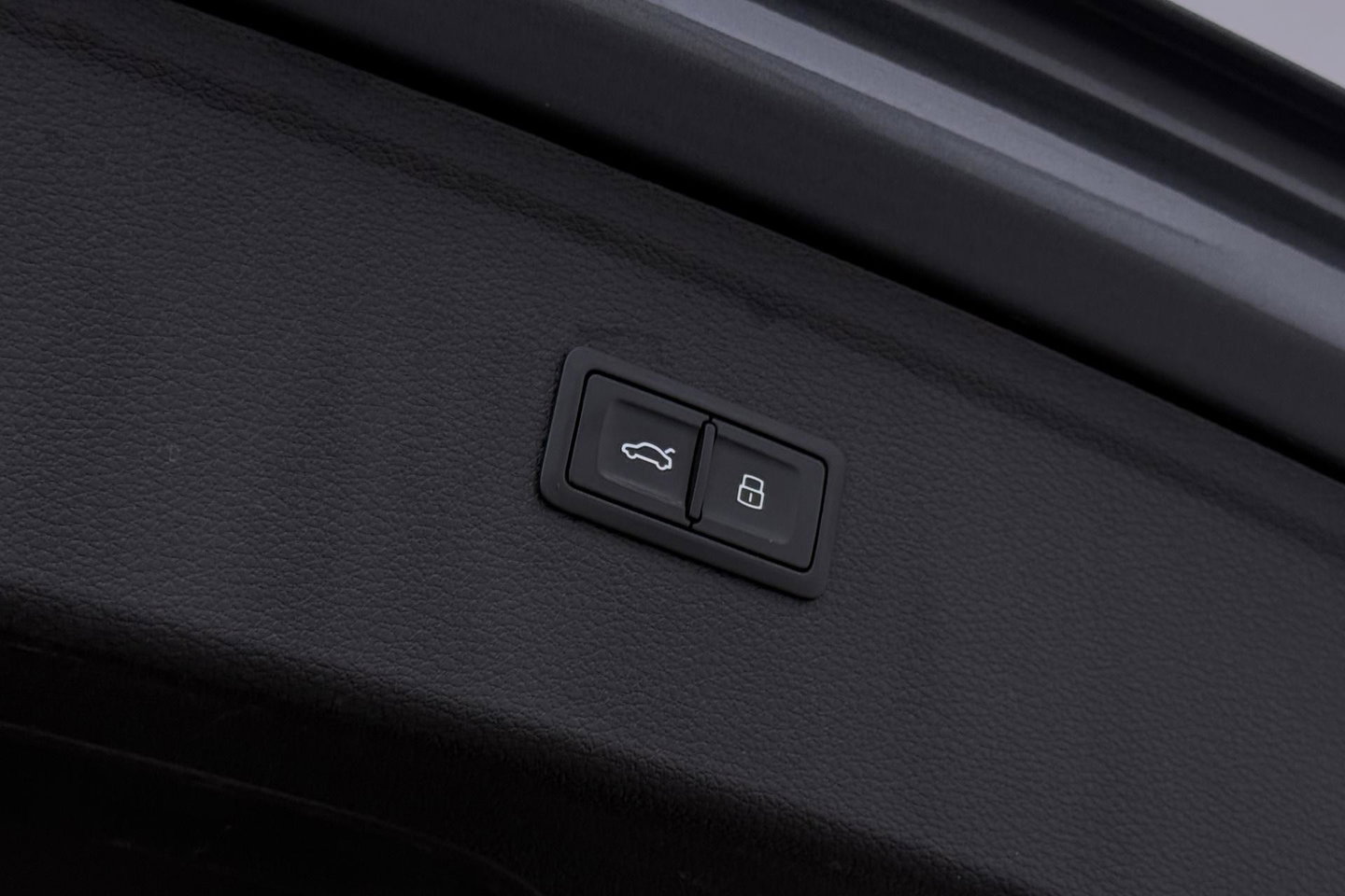 Audi Q5 55 TFSIe Quattro Competition | 360° Camera | Head-Up | Keyless | LED | Stoelverwarming V+A | Parkeerassistent | 19 Inch