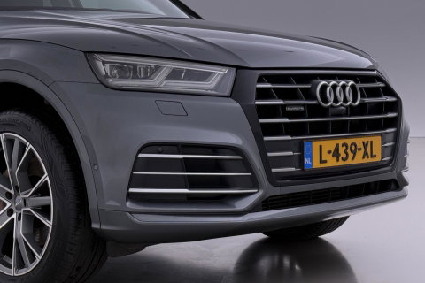Audi Q5 55 TFSIe Quattro Competition | 360° Camera | Head-Up | Keyless | LED | Stoelverwarming V+A | Parkeerassistent | 19 Inch