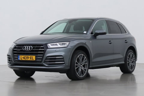 Audi Q5 55 TFSIe Quattro Competition | 360° Camera | Head-Up | Keyless | LED | Stoelverwarming V+A | Parkeerassistent | 19 Inch